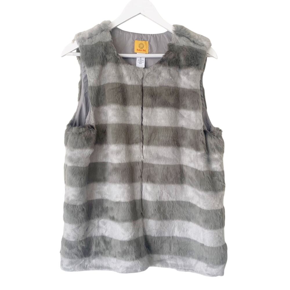 Ruby Rd Faux Fur Vest Size M Gray Fuzzy Outerwear Modest Neutral Contemporary